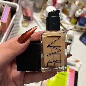 Nars Light Reflecting Foundation